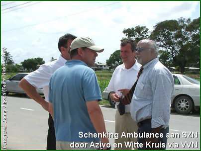 05-schenking ambulance nickerie